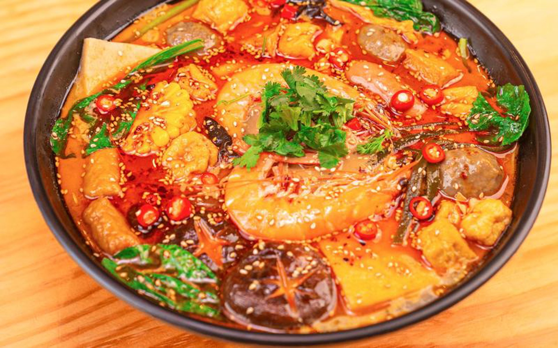 三宝骨汤麻辣烫